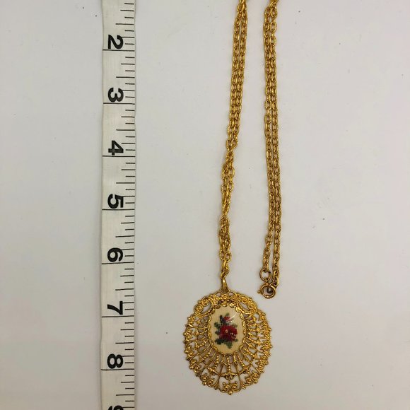 Vintage Embroidered and Gold Filigree Pendant on Chain - Picture 2 of 6